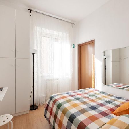 Central Little Basic Apartment Rome Exterior photo