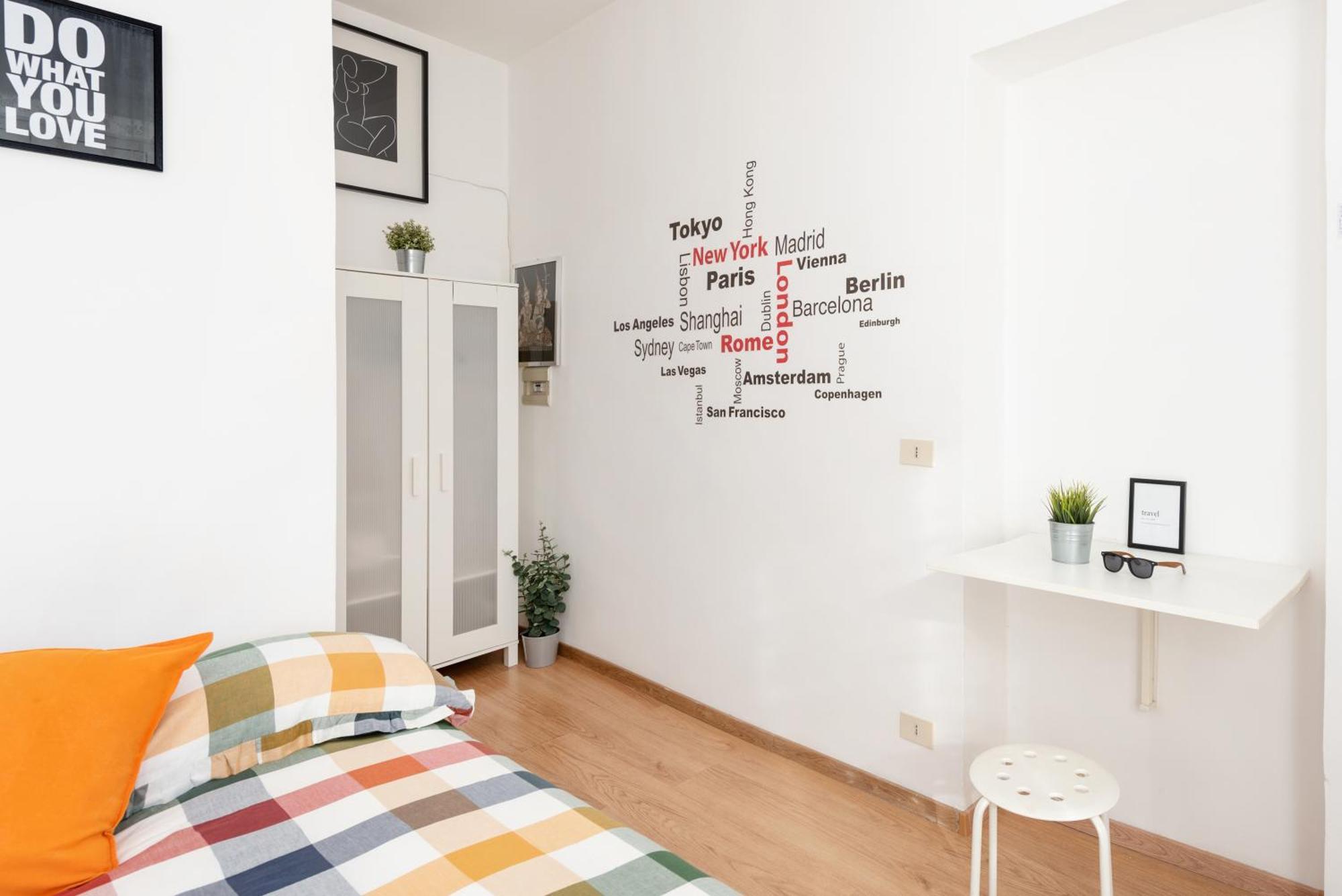 Central Little Basic Apartment Rome Exterior photo
